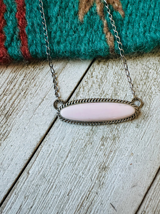 Navajo Sterling Silver & Queen Pink Conch Necklace