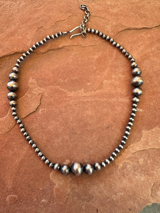 Handmade Navajo Pearl Style Sterling Silver 4-8mm Beaded 14-16” Necklace