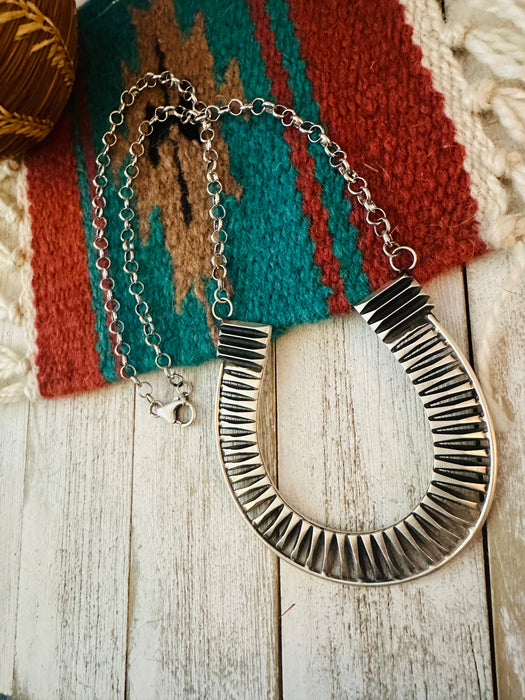 Navajo Sterling Silver Horseshoe Necklace