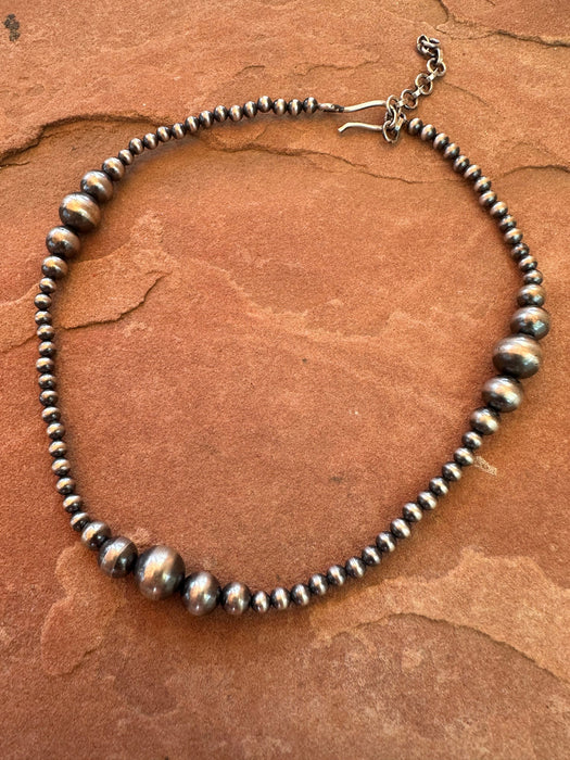Handmade Navajo Pearl Style Sterling Silver 4-8mm Beaded 14-16” Necklace