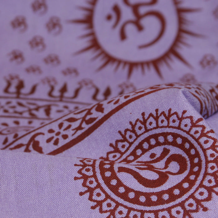 Meditation Yoga Prayer Shawl - Mantra Om - Purple Large