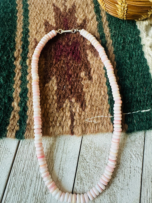 Navajo Queen Pink Conch & Sterling Silver Beaded 14” Necklace