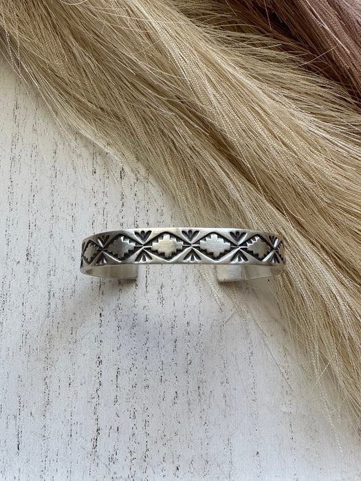 Beautiful Navajo Hand Stamped Bracelet Cuff Signed S.Tso