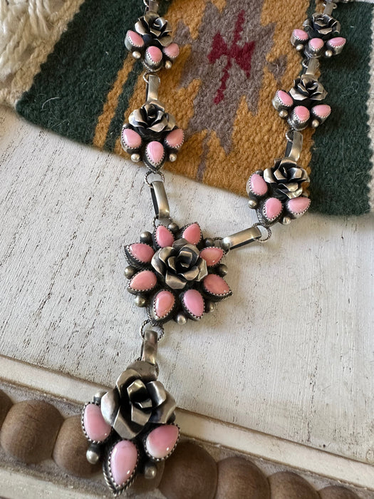 Navajo Queen Pink Conch Shell And Sterling Silver Flower Necklace Signed