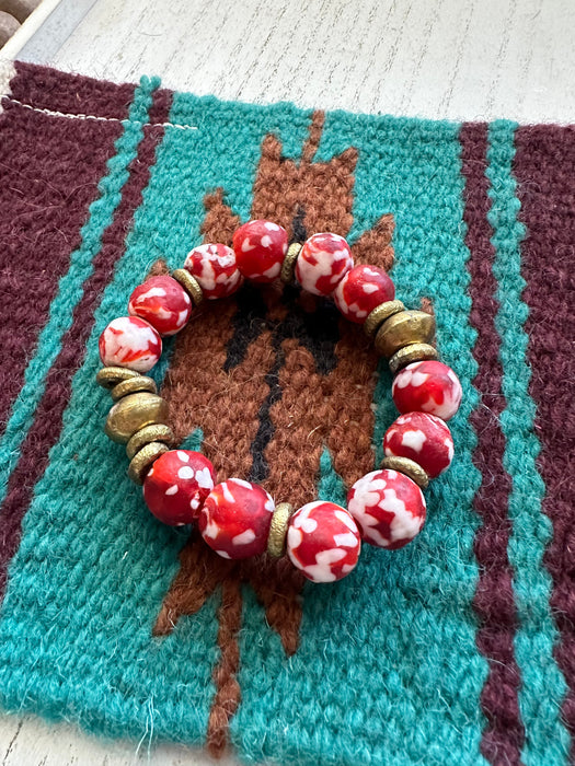 Handmade Recycled Glass Beaded Stretch Bracelet RED & WHITE