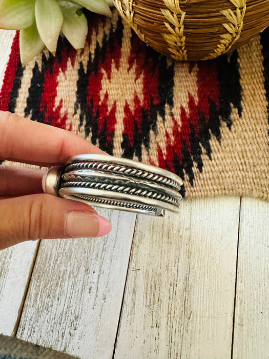 Navajo Queen Pink Conch Shell & Sterling Silver Cuff Bracelet