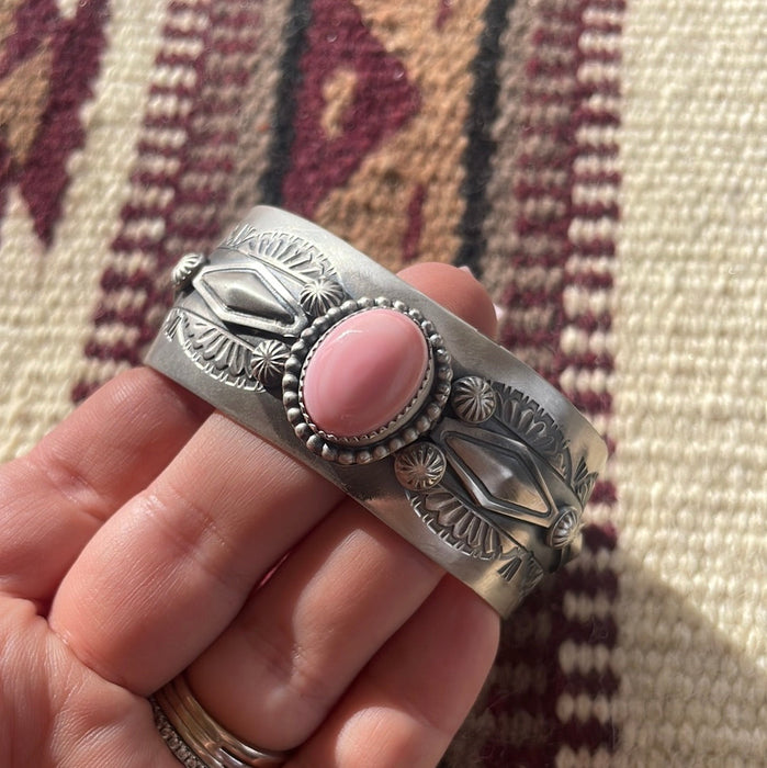 Navajo Pink Conch & Sterling Silver Oval Cuff Bracelet Signed