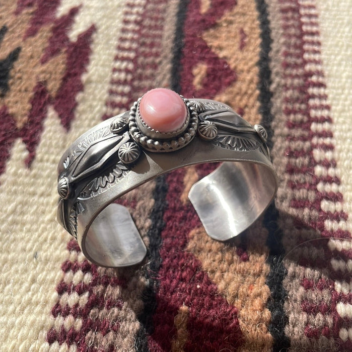 Navajo Pink Conch & Sterling Silver Oval Cuff Bracelet Signed