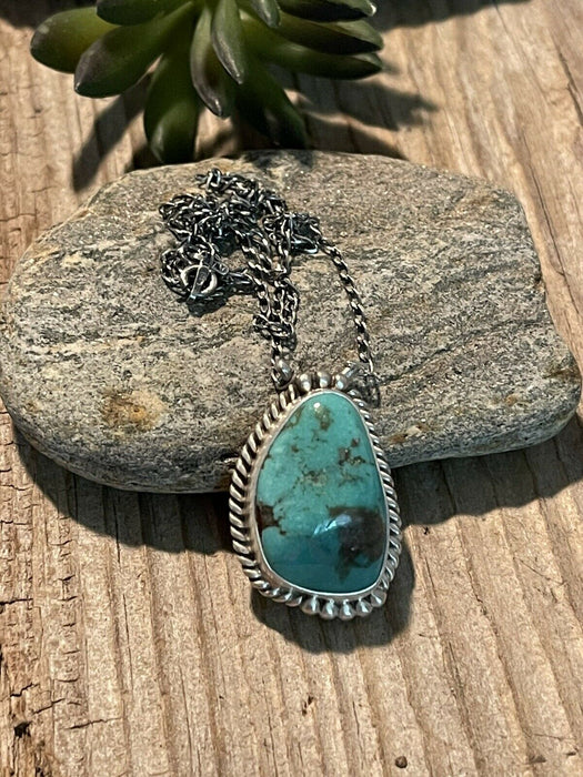 Navajo Sterling Silver And Turquoise Stone Southwest Necklace Signed