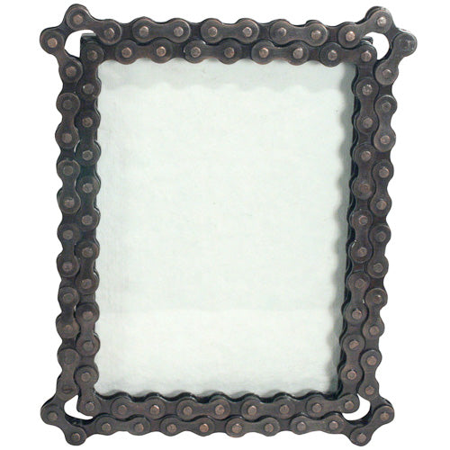 <center>Upcycled Bicycle Chain Rectangular Photo Frame </br>Crafted by Artisans in India </br>Measures 7” high, with an easel back</center>