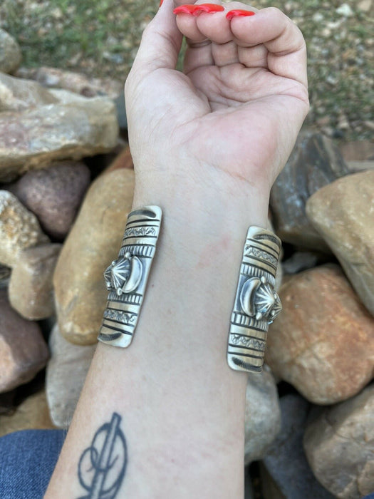 Incredibile Navajo Tribal Power Sterling Silver Cuff Bracelet