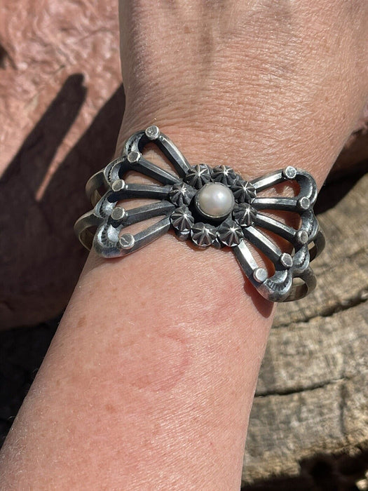 Navajo Sterling Silver Cuff Pearl Bracelet By Chimney Butte Signed