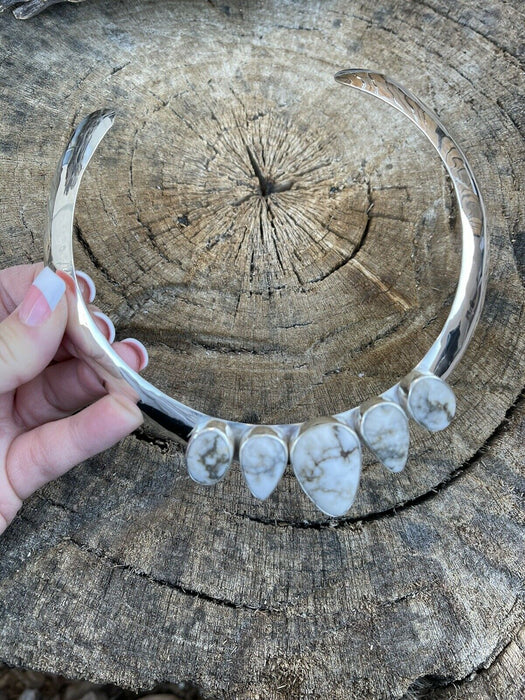 Navajo Sterling Silver  White Buffalo 5 Stone Choker Necklace Signed