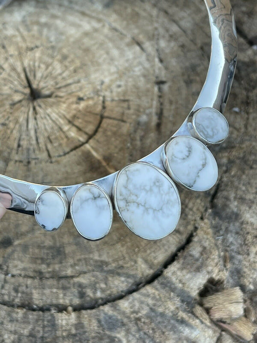 Navajo Sterling Silver  White Buffalo 5 Stone Choker Necklace Signed