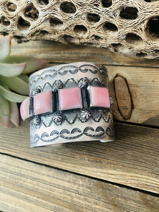 Navajo Queen Pink Conch Shell  & Sterling Silver Cuff Bracelet Signed