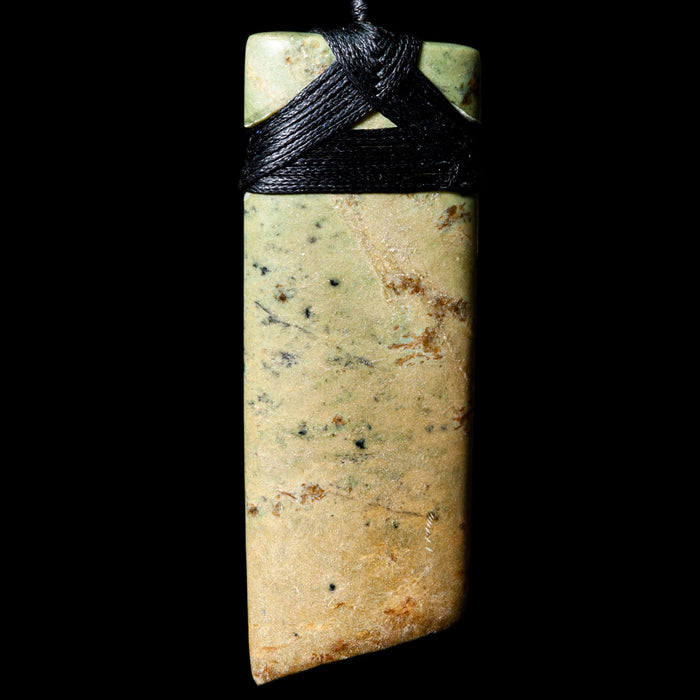 Pounamu Toki Pendant - Culture Kraze Marketplace.com