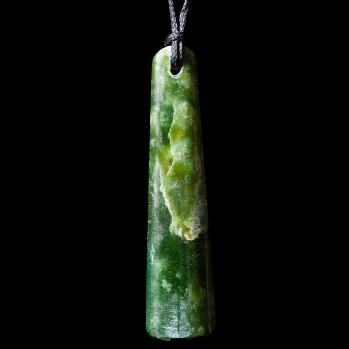 Pounamu Hei Toki, handcrafted pendant - Culture Kraze Marketplace.com