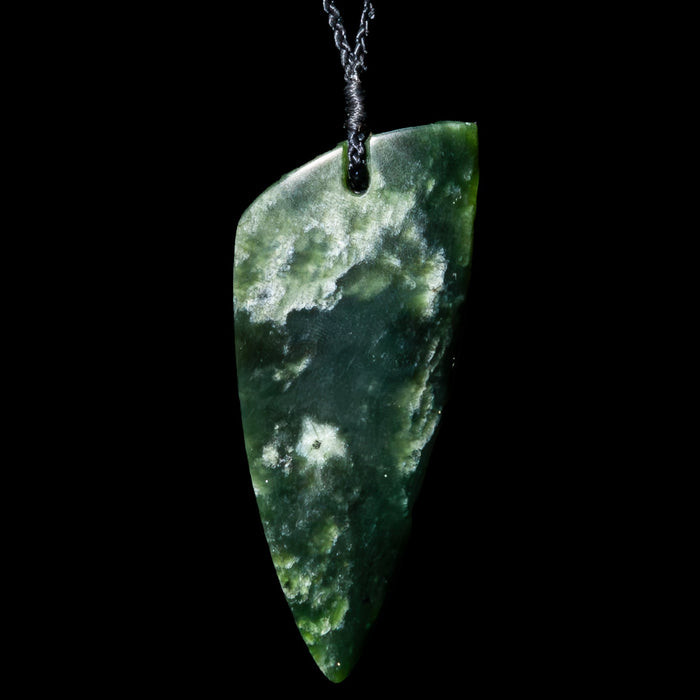 Pounamu Rei Niho (tooth) Pendant - Culture Kraze Marketplace.com